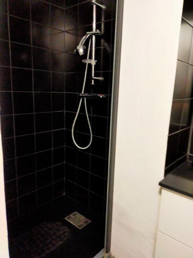 Appartement En Duplex Au 3Ieme Etage Sans Ascenseur Hyeres Bagian luar foto