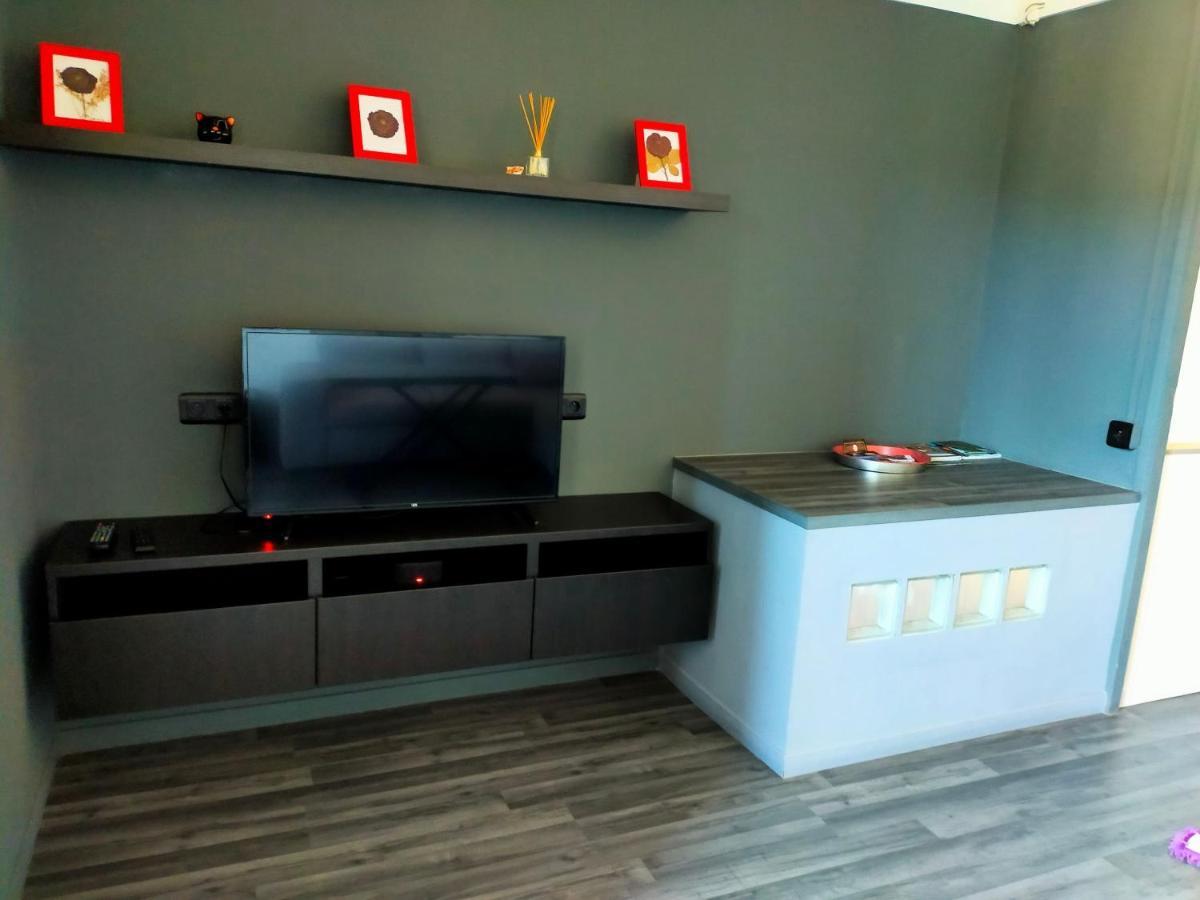 Appartement En Duplex Au 3Ieme Etage Sans Ascenseur Hyeres Bagian luar foto
