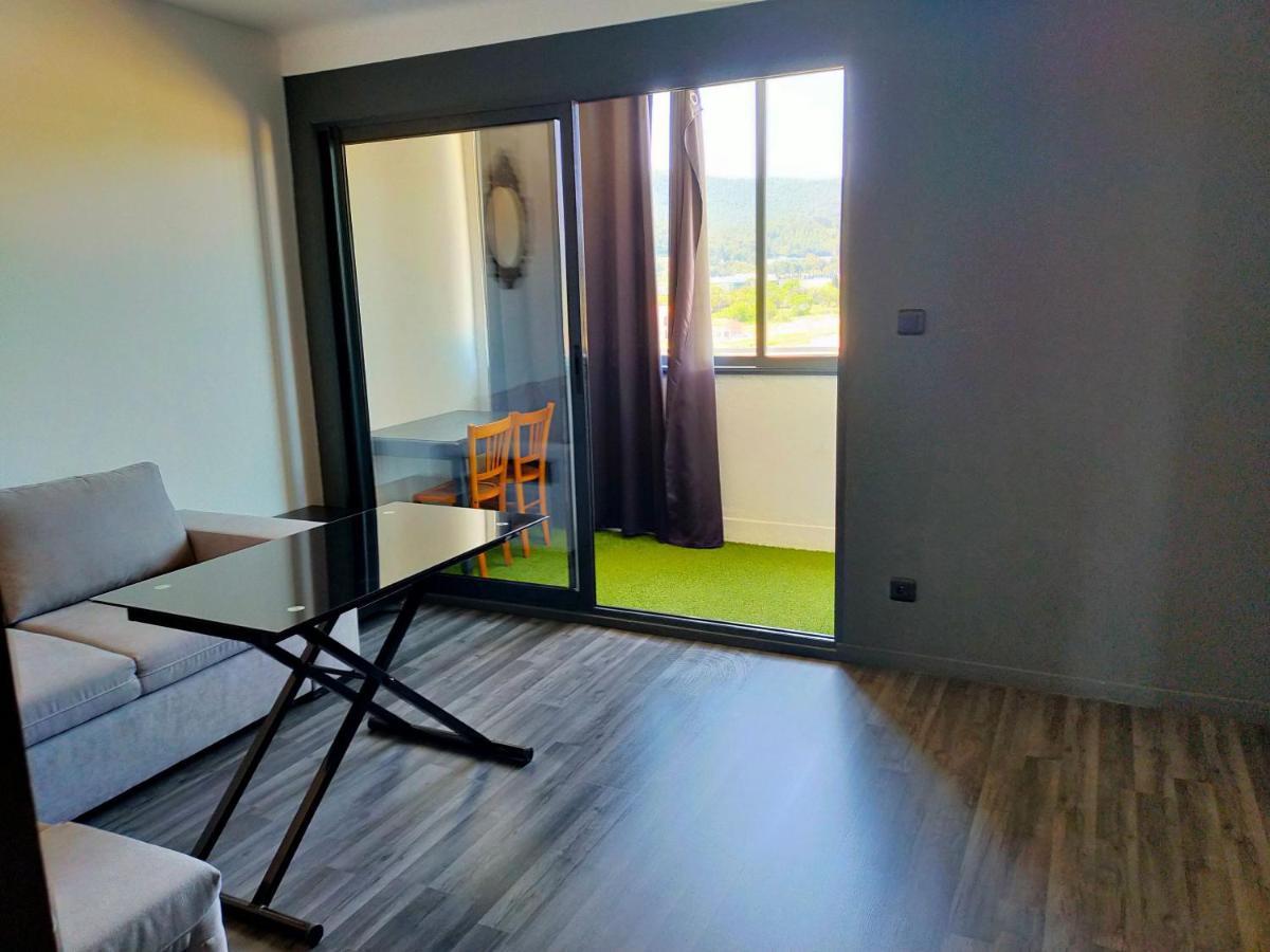 Appartement En Duplex Au 3Ieme Etage Sans Ascenseur Hyeres Bagian luar foto