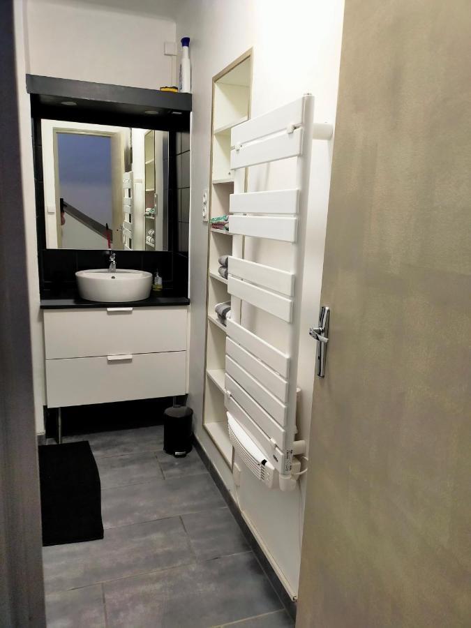 Appartement En Duplex Au 3Ieme Etage Sans Ascenseur Hyeres Bagian luar foto