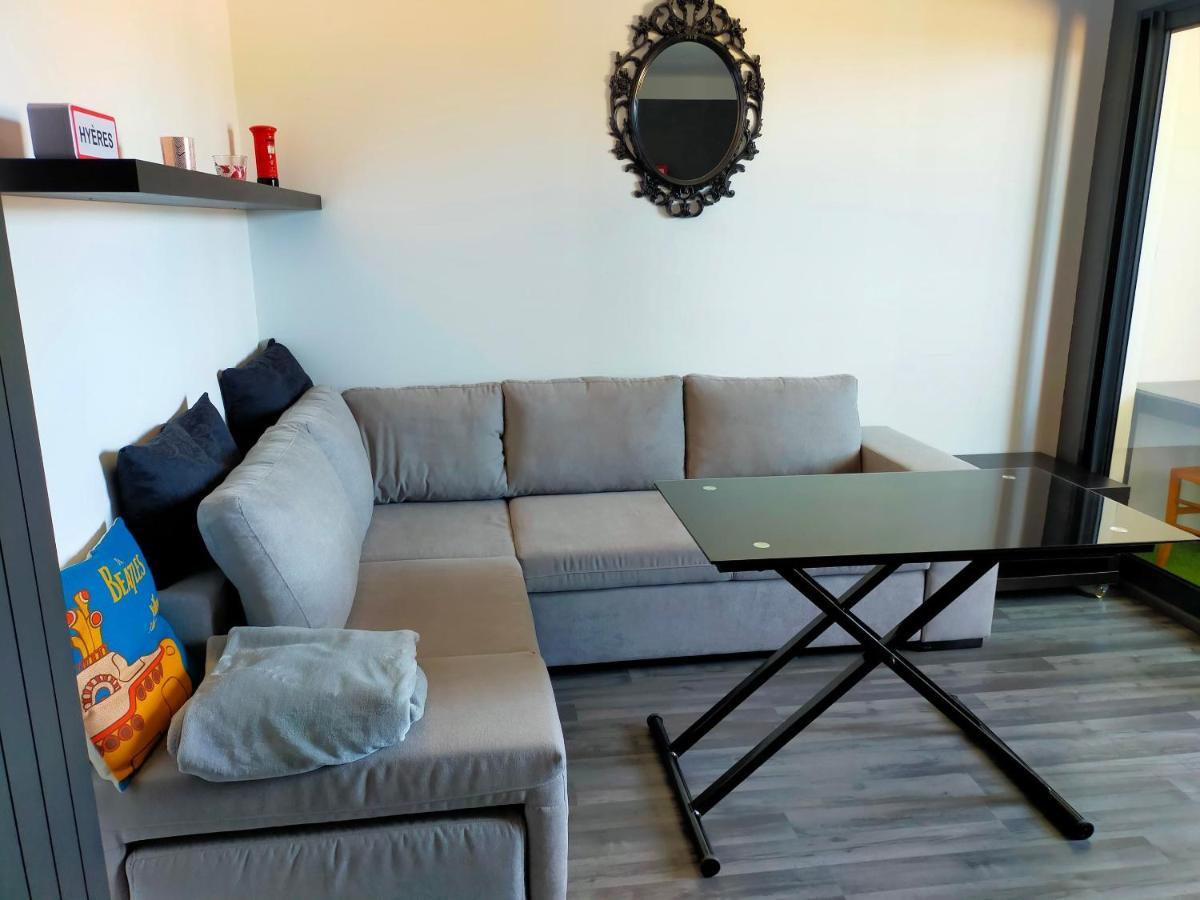 Appartement En Duplex Au 3Ieme Etage Sans Ascenseur Hyeres Bagian luar foto