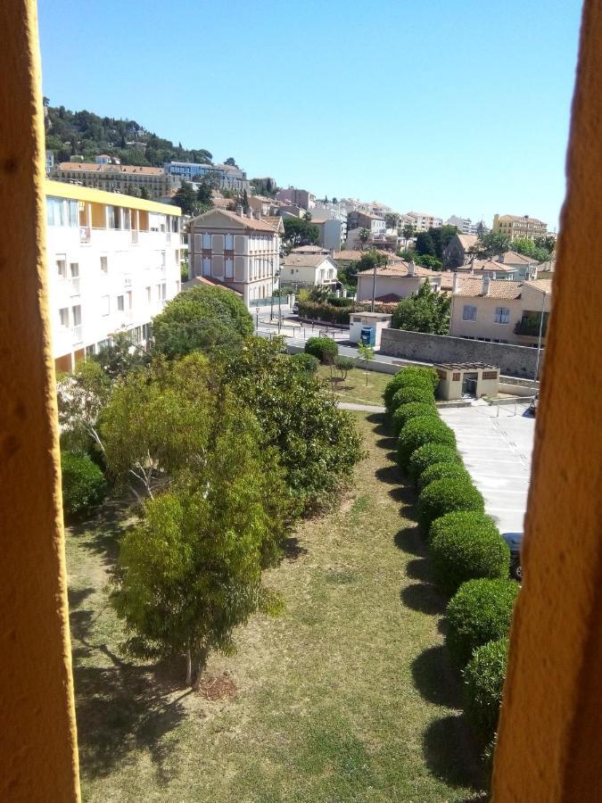 Appartement En Duplex Au 3Ieme Etage Sans Ascenseur Hyeres Bagian luar foto